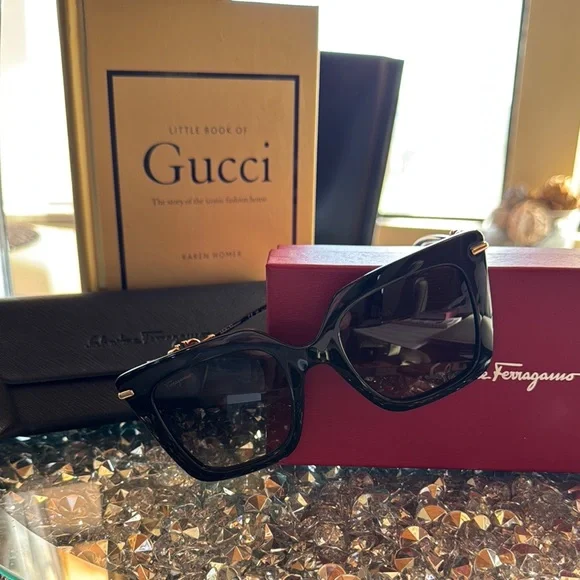 Salvatore Ferragamo Black Square Silver Hardware Sunglasses, New In Box - Picture 7 of 8